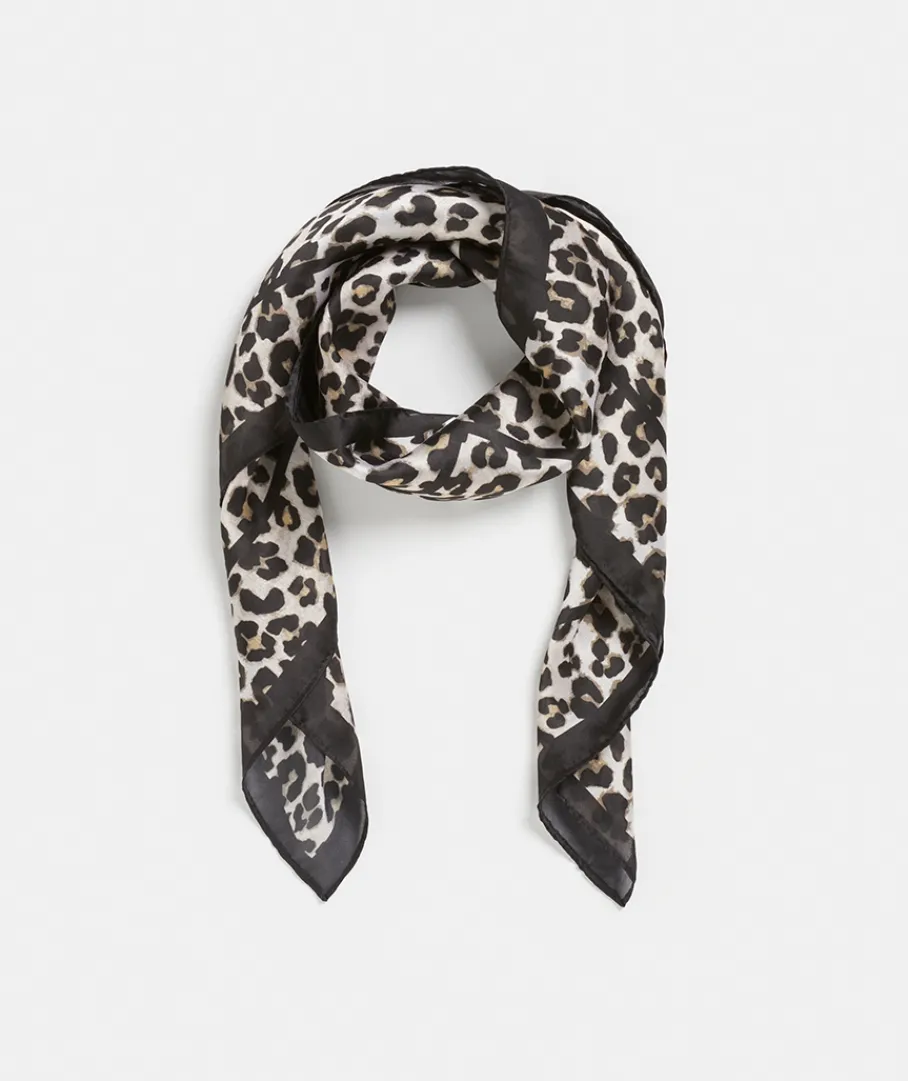 Sussan Knit Accessories|Scarves>Leopard Square Scarf