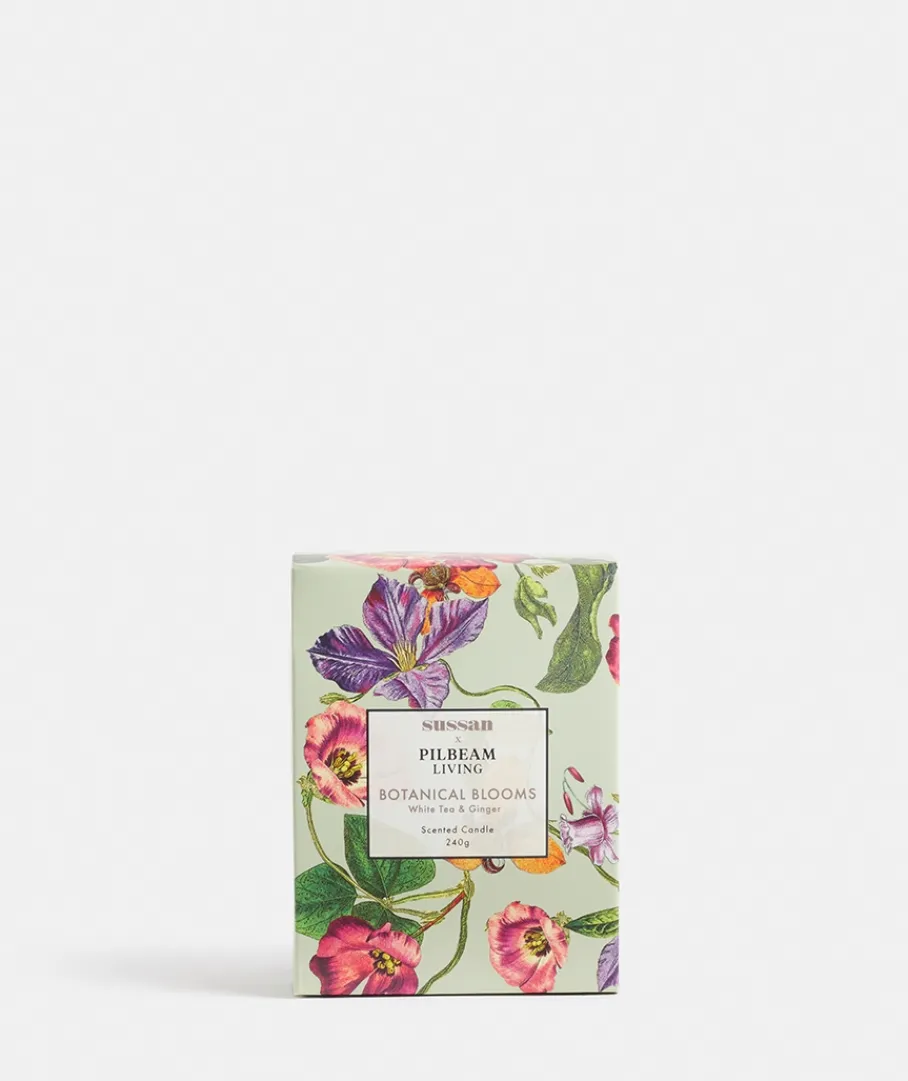 Sussan Gift & Wellbeing>White Tea And Ginger Scented Candle